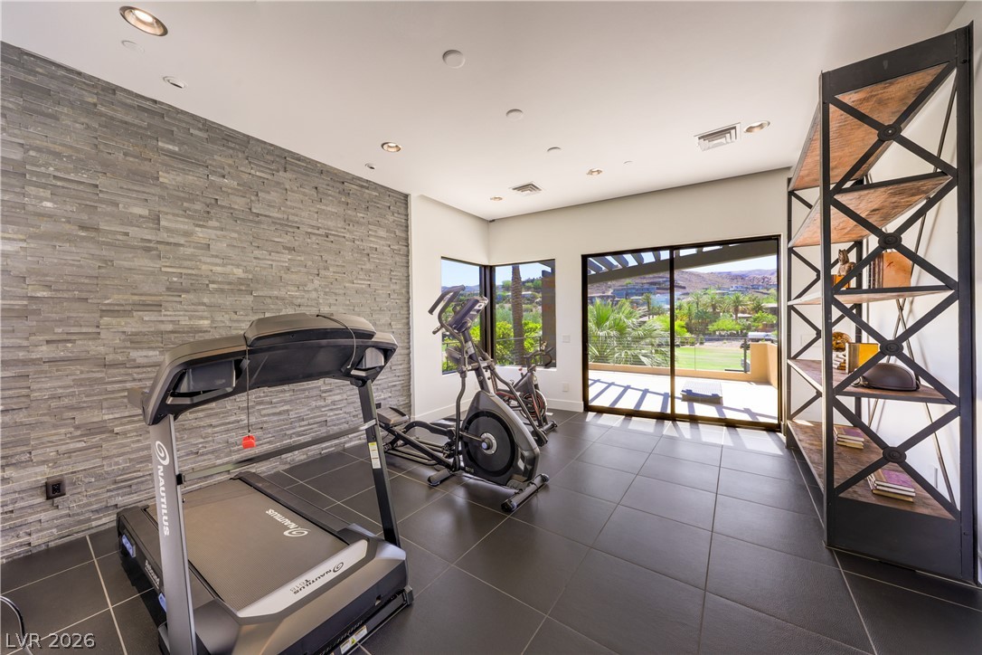 1501 Foothills Village Drive