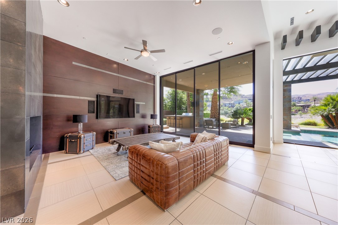 1501 Foothills Village Drive
