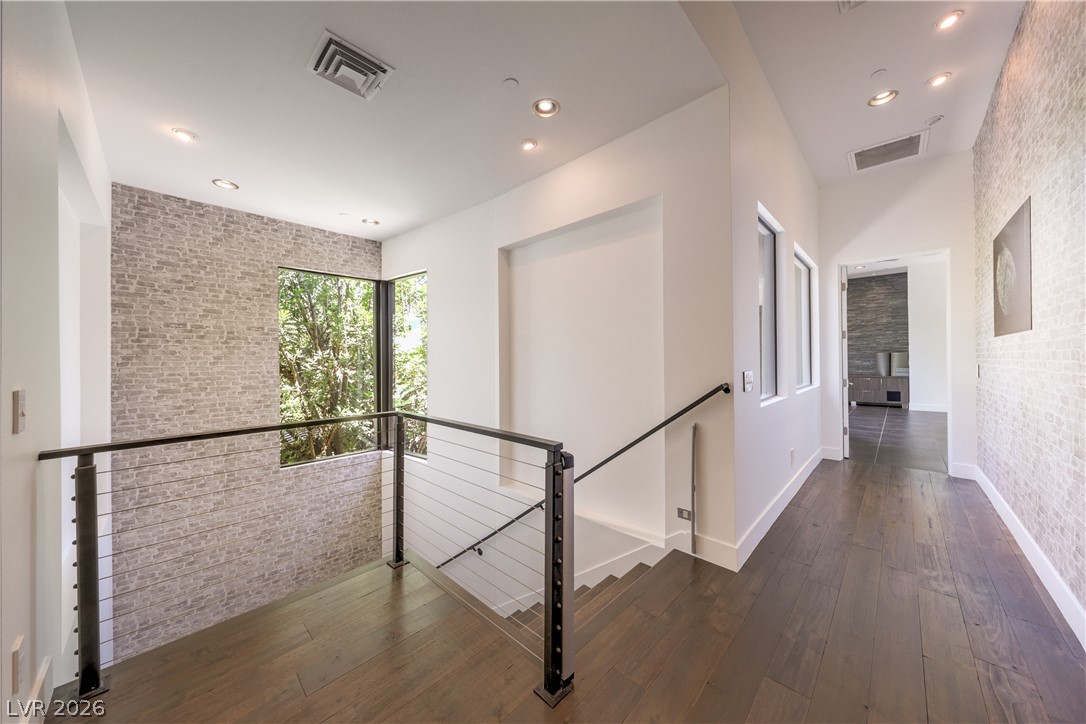 1501 Foothills Village Drive