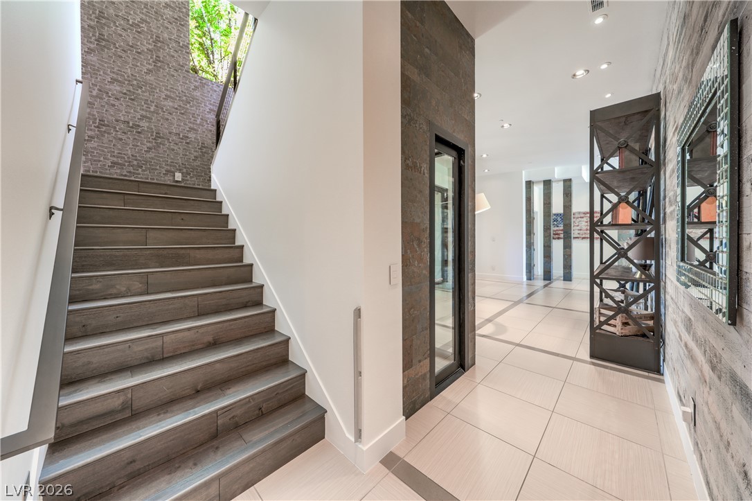 1501 Foothills Village Drive