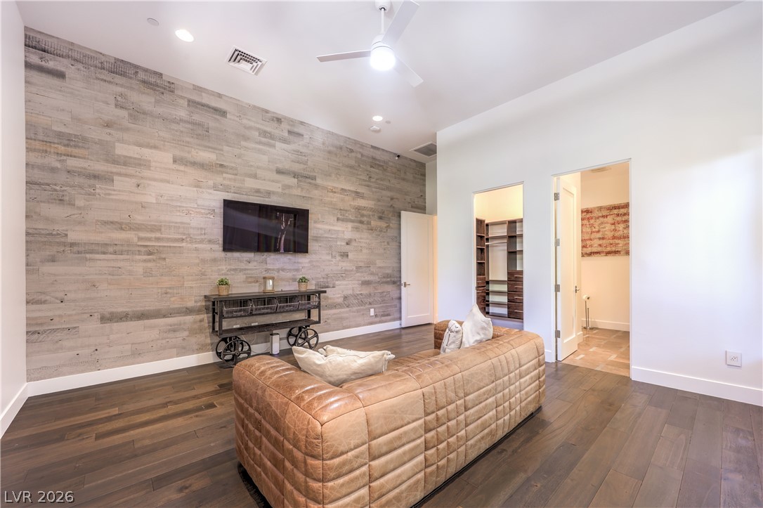 1501 Foothills Village Drive