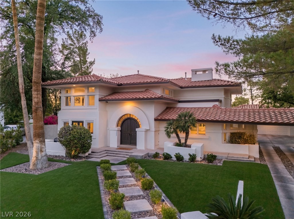 2233 Versailles Court