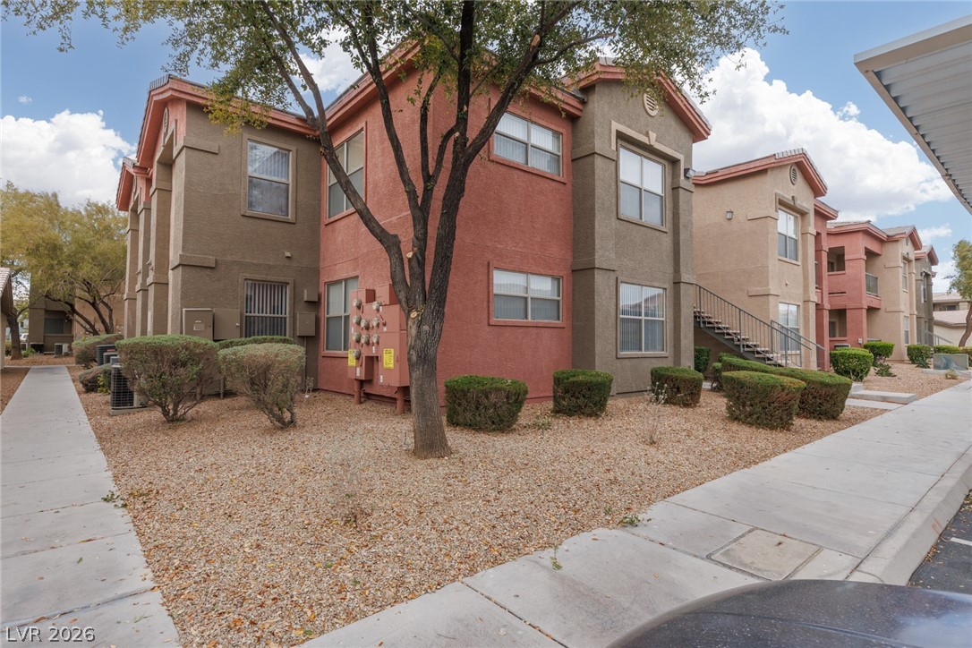 8000 BADURA Avenue 1121