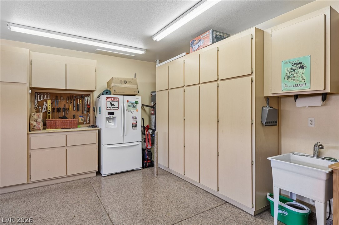 586 Cypress Gardens Place