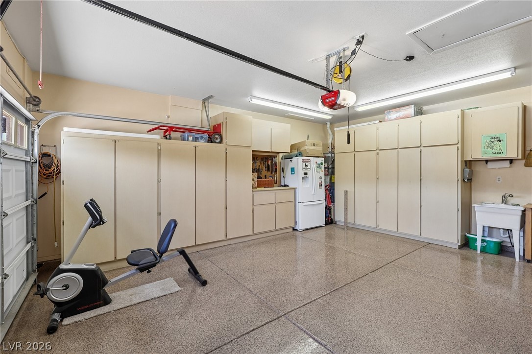 586 Cypress Gardens Place