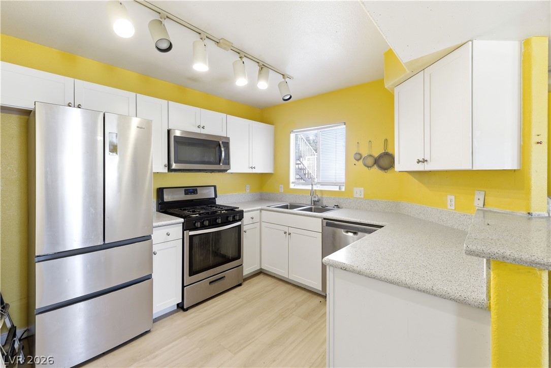 4555 Sahara Avenue 154