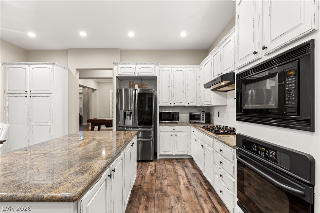25 Kittansett Loop