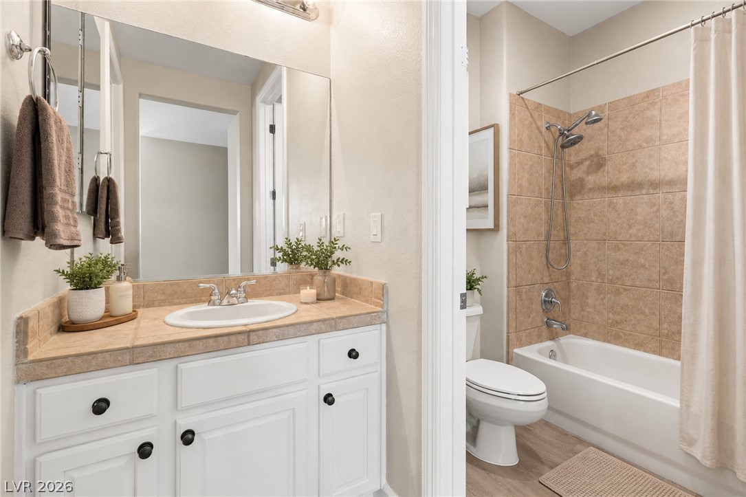 25 Kittansett Loop