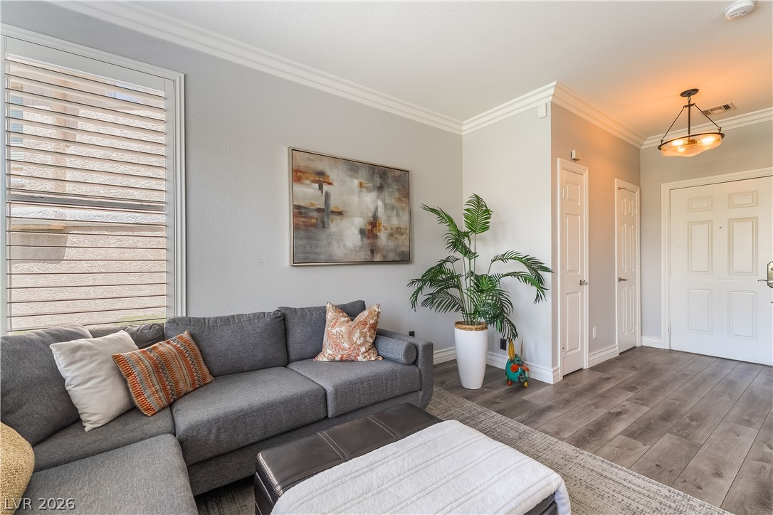 251 South Green Valley Parkway 5612