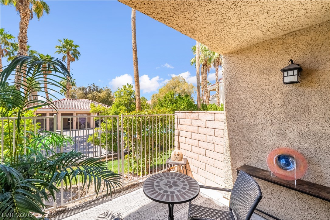 251 South Green Valley Parkway 5612