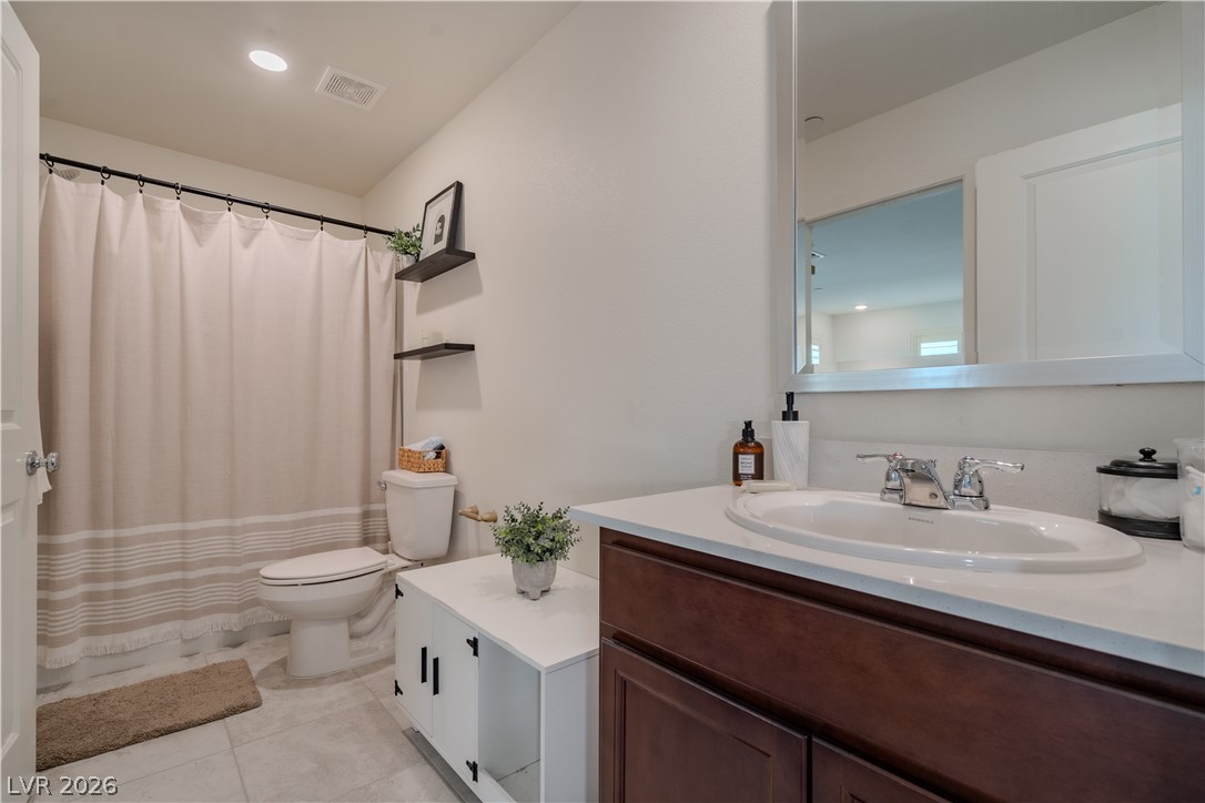 1126 Glistening Acres Ave