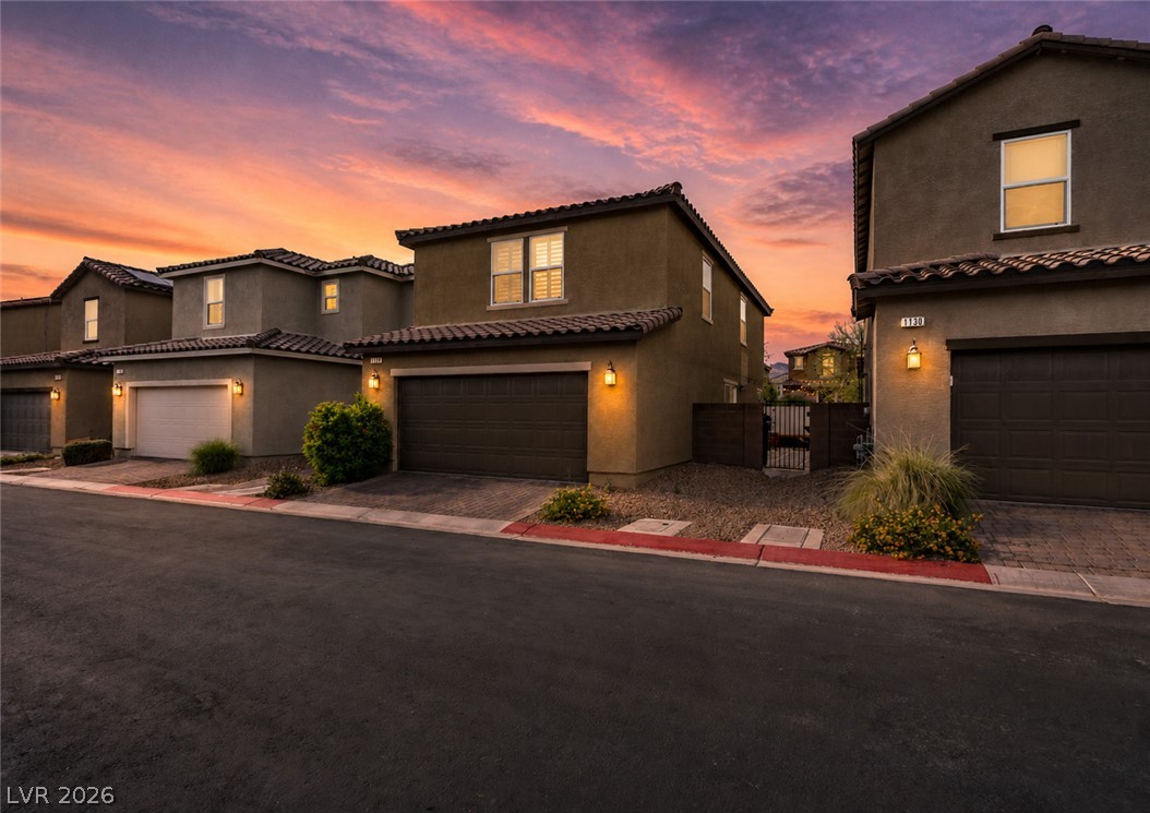 1126 Glistening Acres Ave