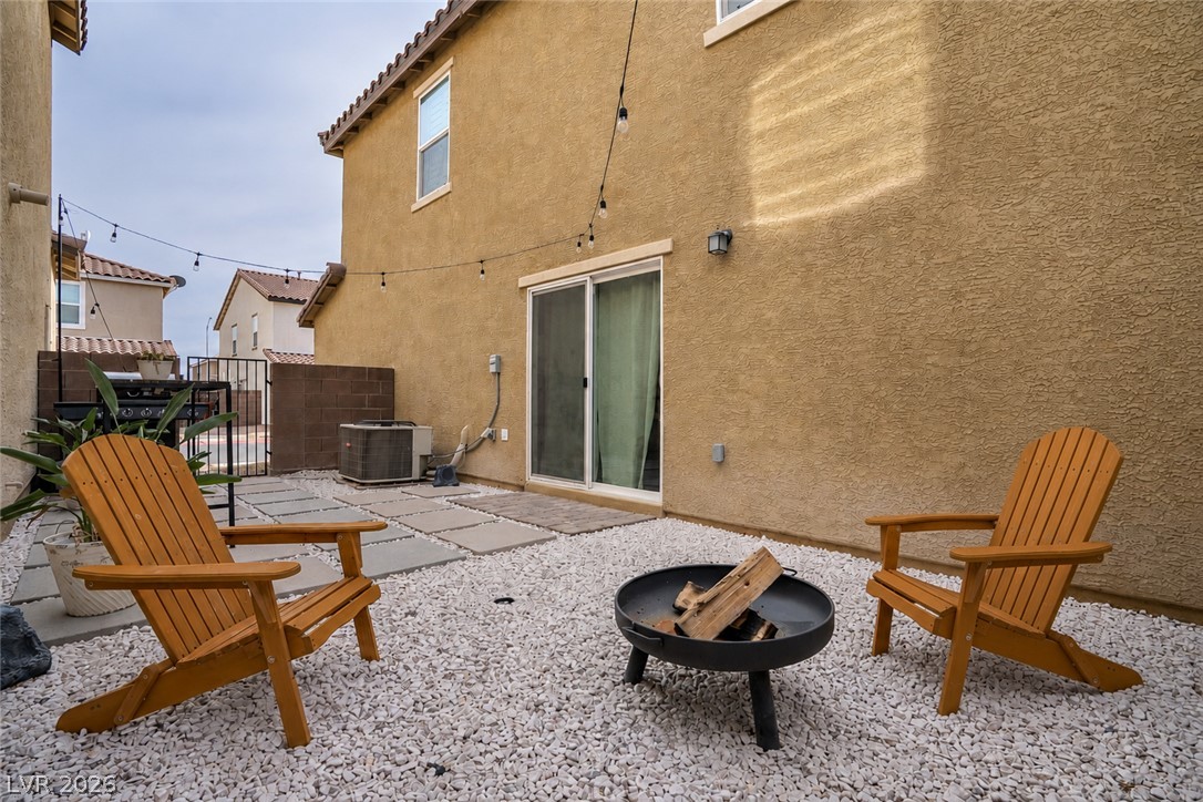 1126 Glistening Acres Ave