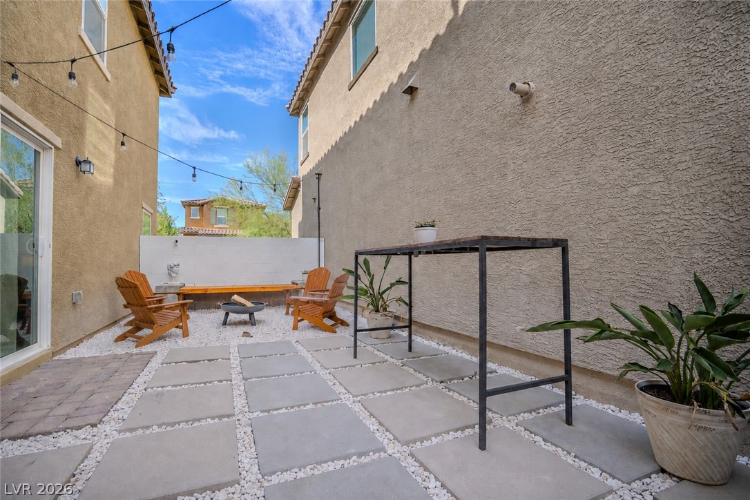 1126 Glistening Acres Ave