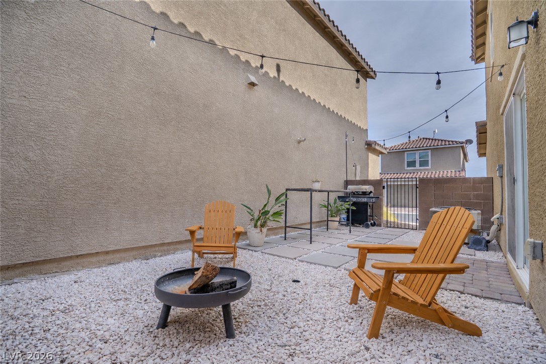 1126 Glistening Acres Ave