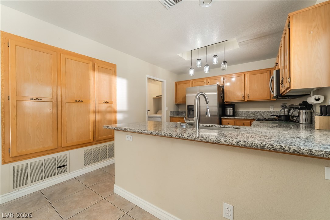 9594 Collinsleap Court