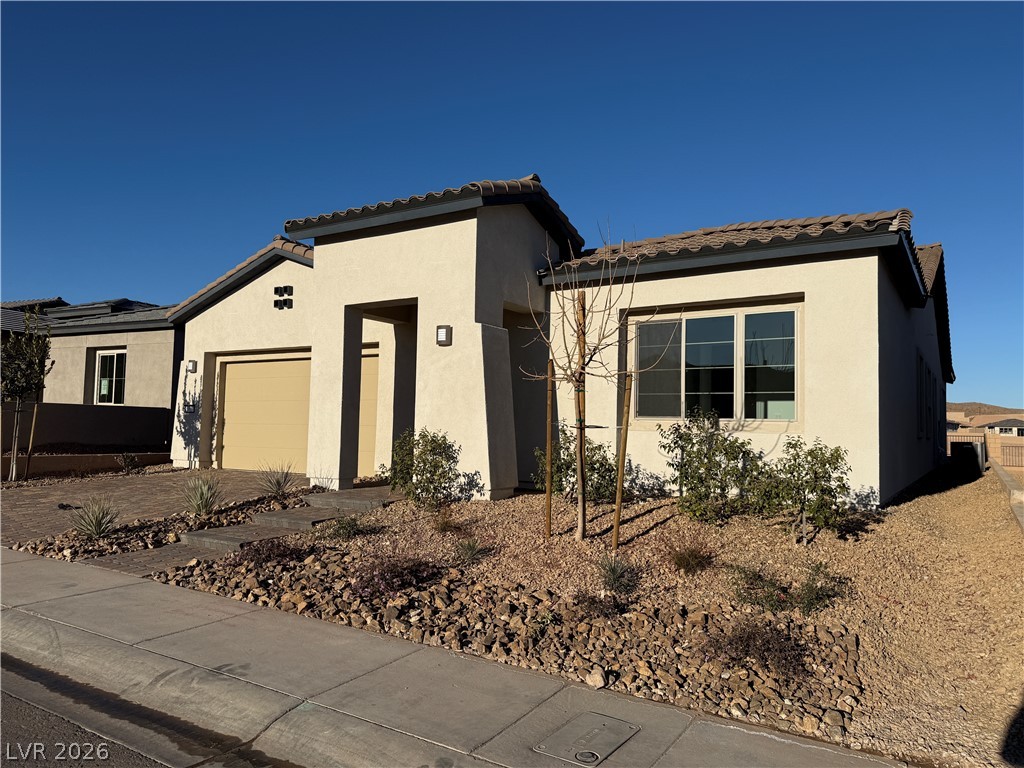 162 Sun Glaze Avenue