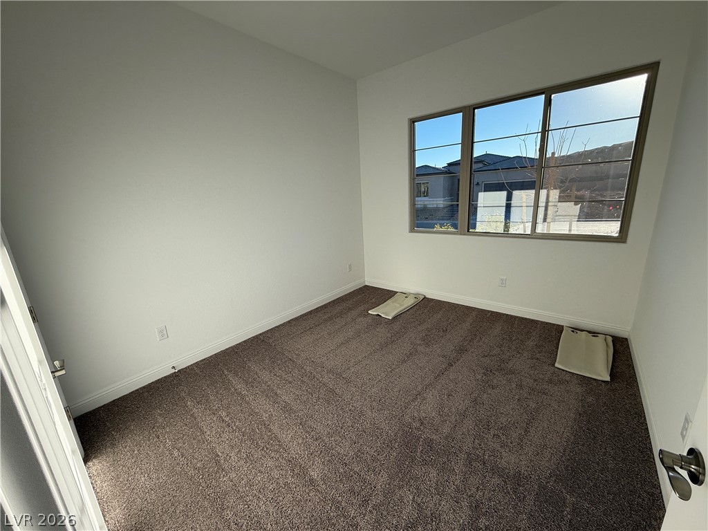 162 Sun Glaze Avenue
