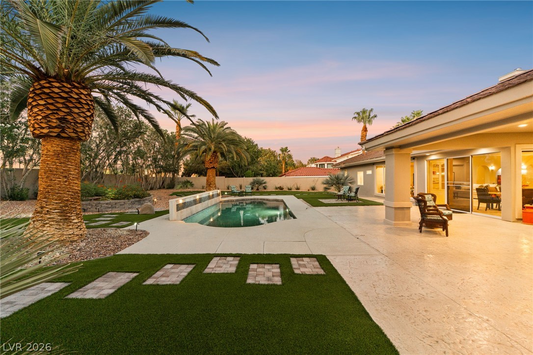 2227 Versailles Court