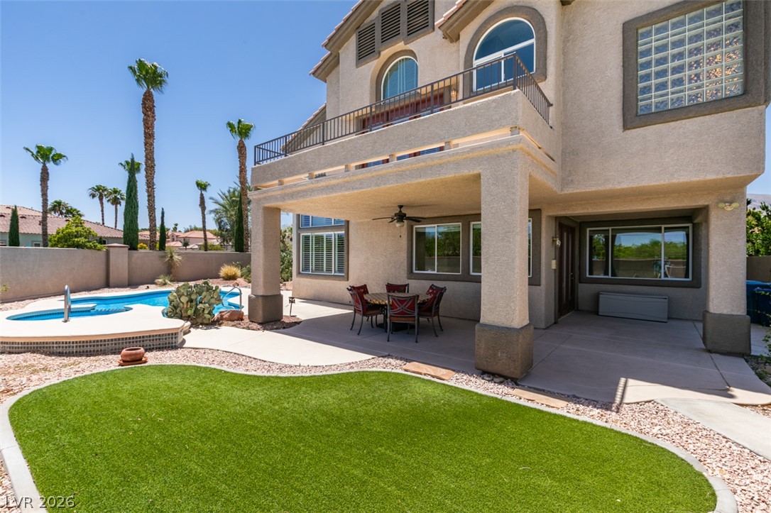 2200 Menifee Court