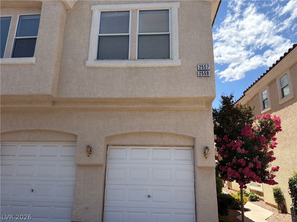 2559 Velez Valley Way