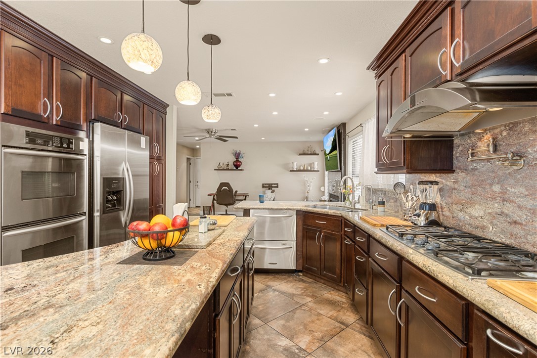 9105 Safeport Cove Court