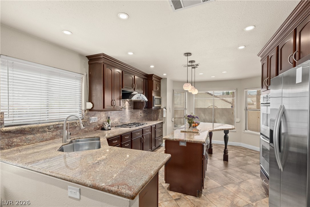 9105 Safeport Cove Court