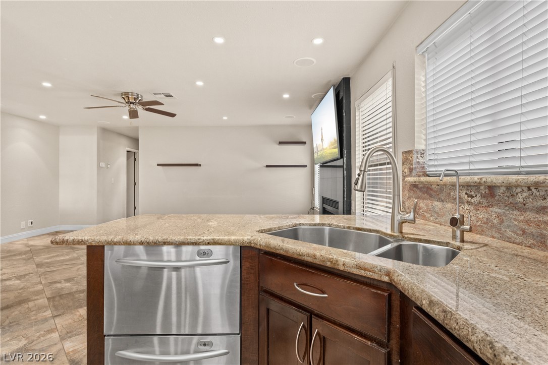 9105 Safeport Cove Court