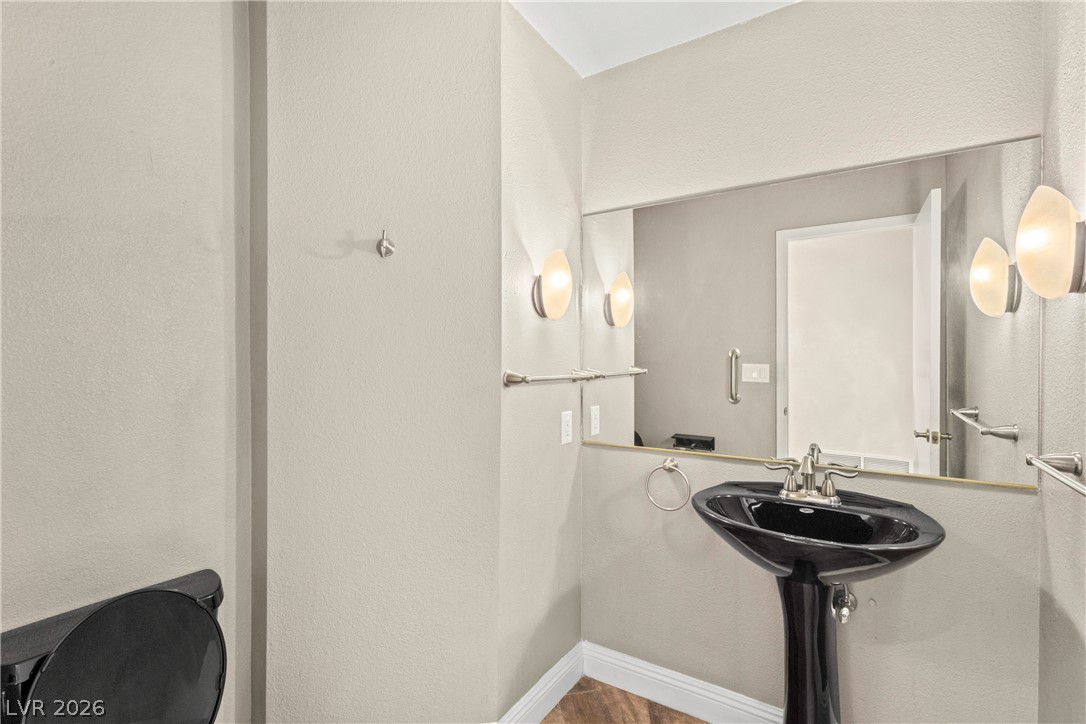 9105 Safeport Cove Court