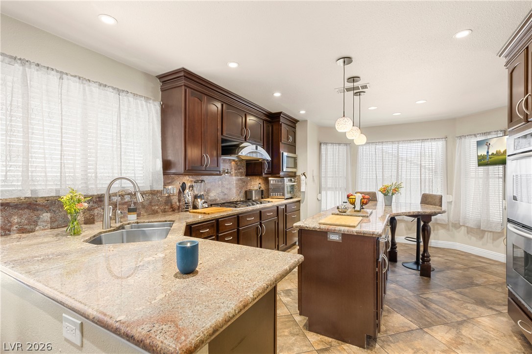 9105 Safeport Cove Court