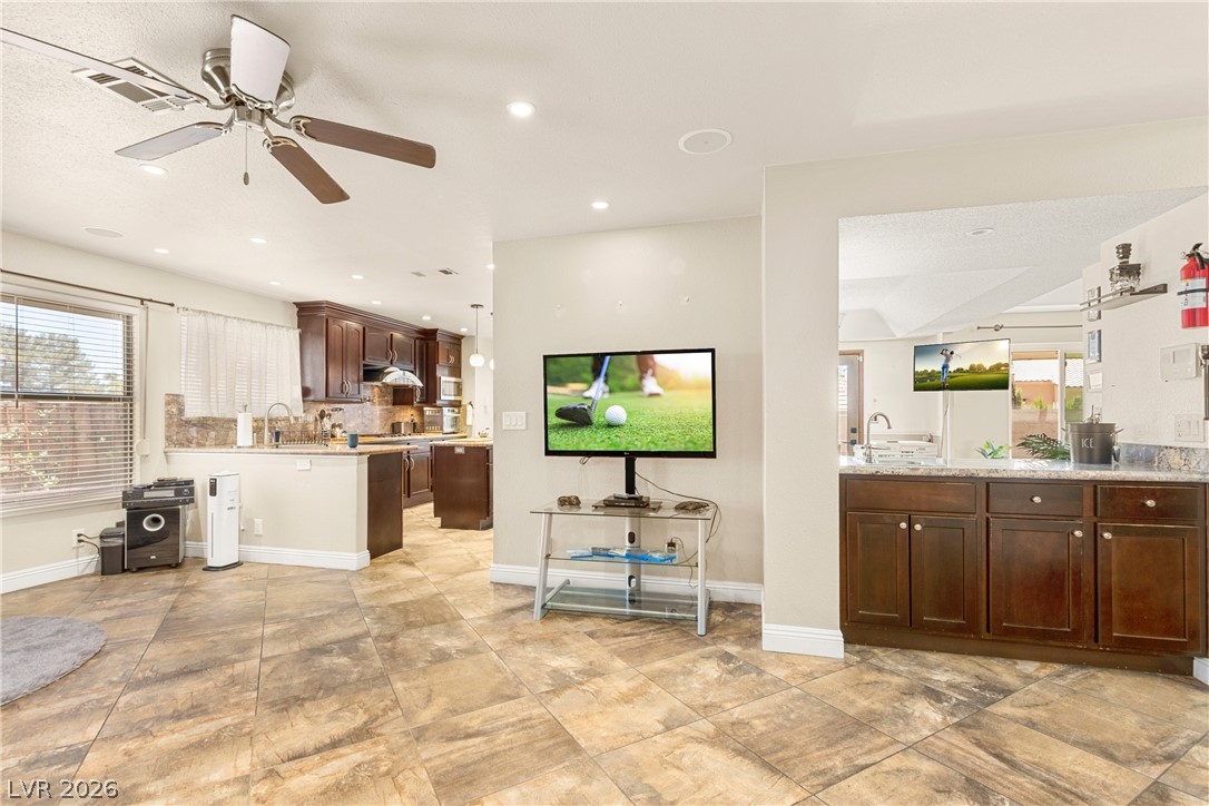 9105 Safeport Cove Court