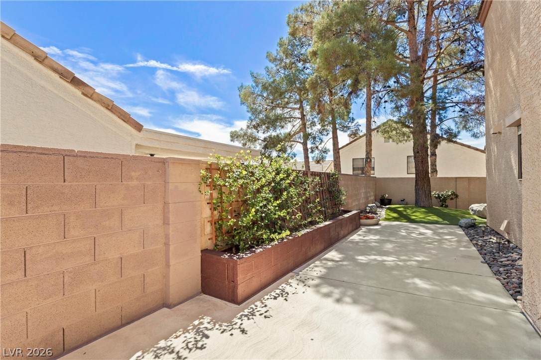 9105 Safeport Cove Court