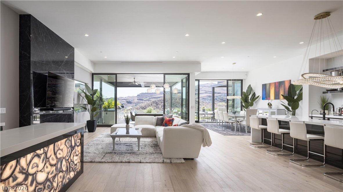 678 Blackrock Rim Drive