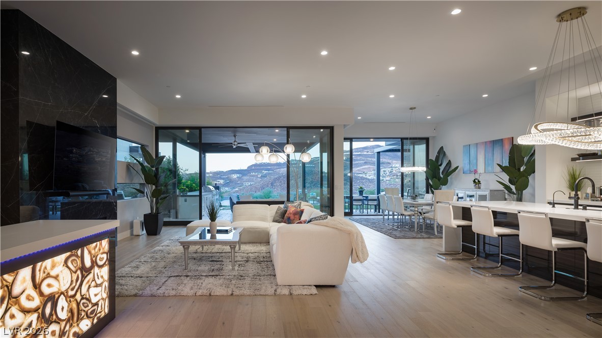 678 Blackrock Rim Drive