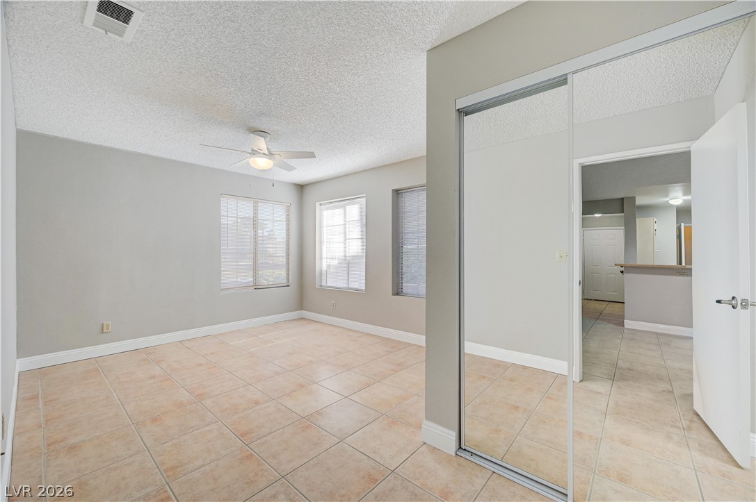 2200 South Fort Apache Road 1081