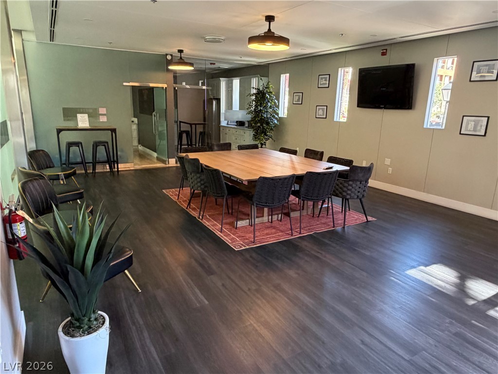 55 AGATE Avenue 409