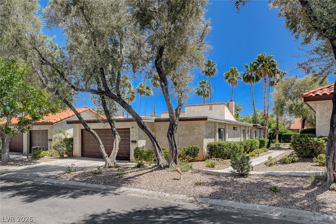 2457 El Paseo Circle