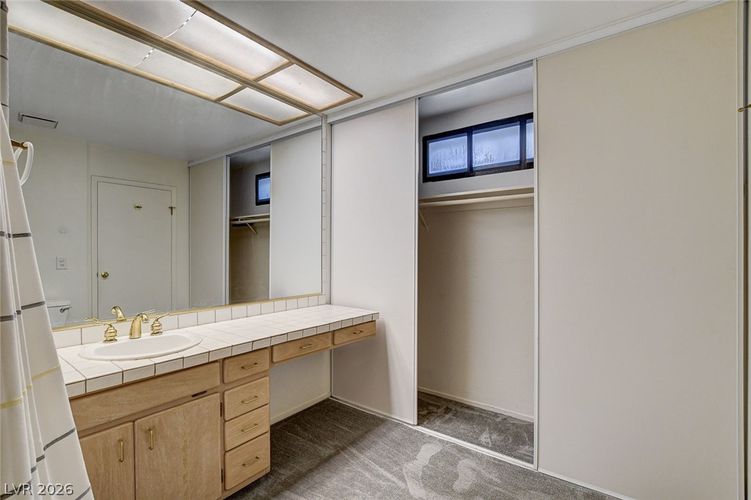 2457 El Paseo Circle