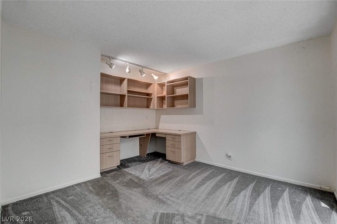 2457 El Paseo Circle