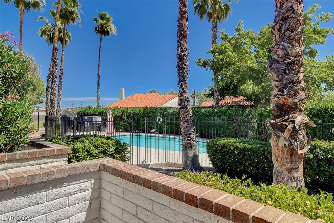 2457 El Paseo Circle
