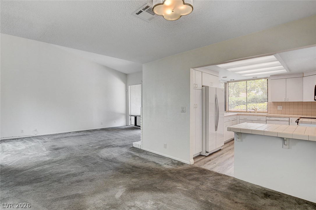 2457 El Paseo Circle