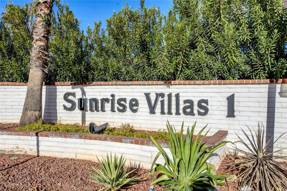 2457 El Paseo Circle