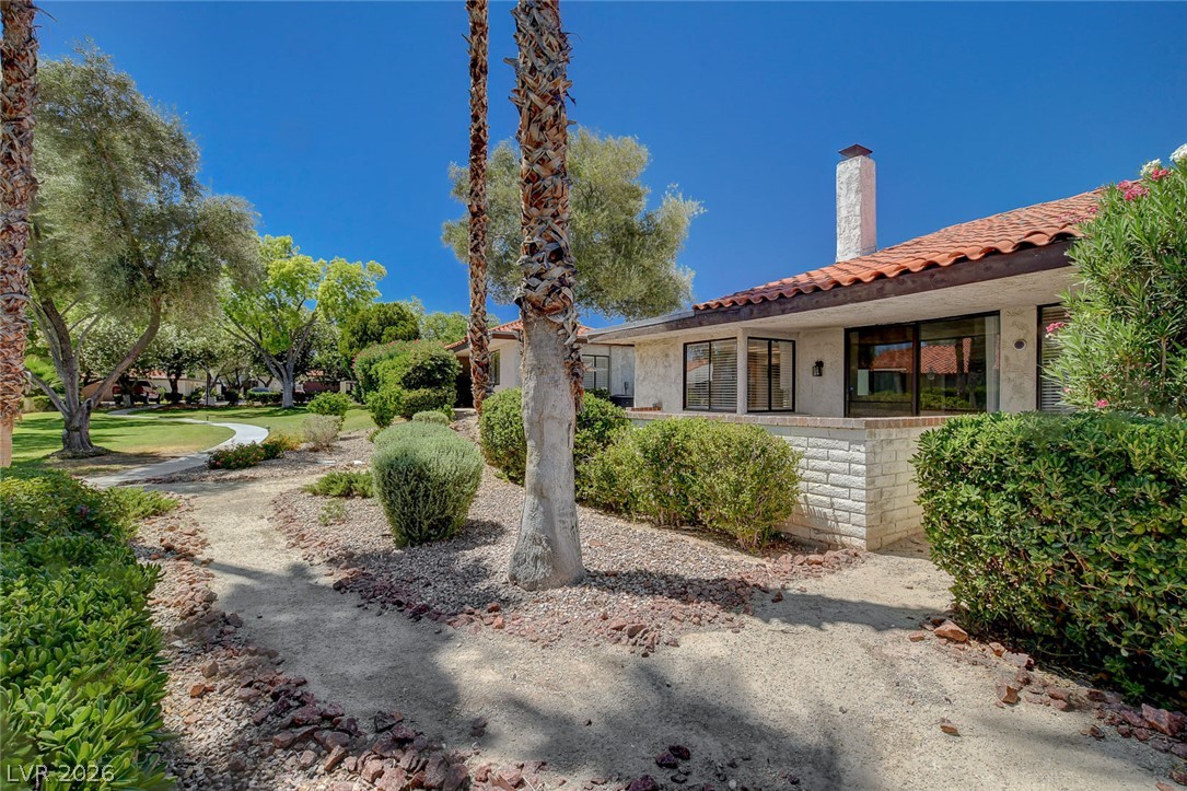 2457 El Paseo Circle