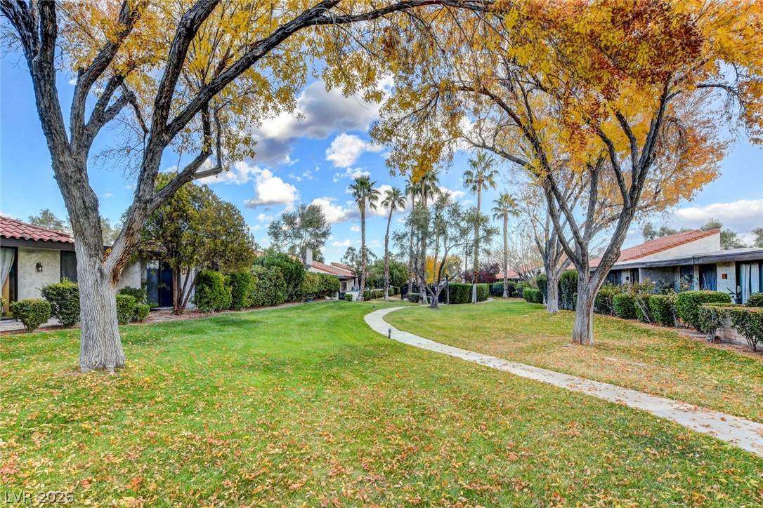 2457 El Paseo Circle