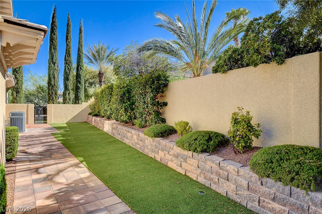 10140 Stony Ridge Drive