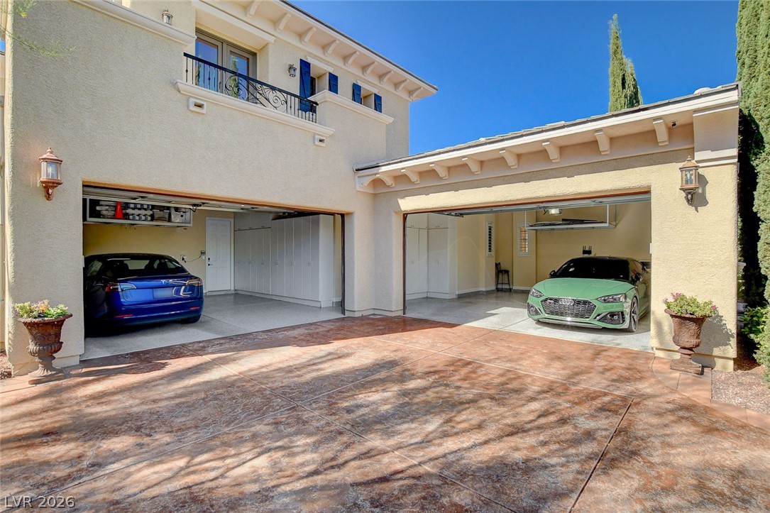 10140 Stony Ridge Drive