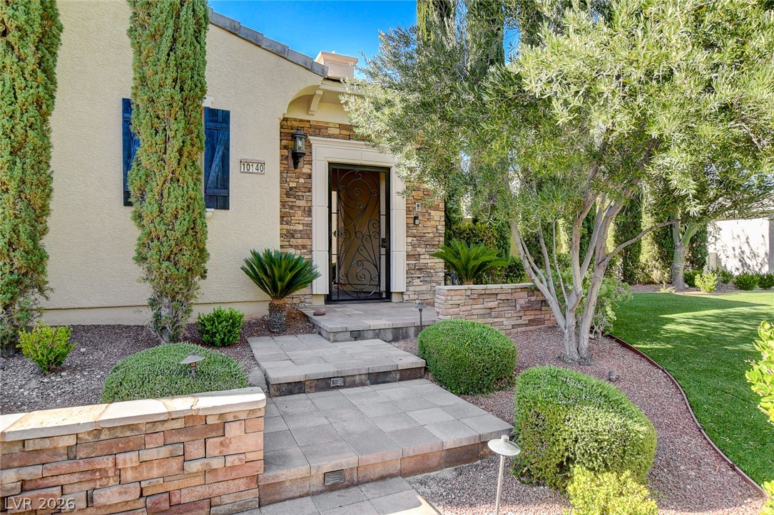 10140 Stony Ridge Drive
