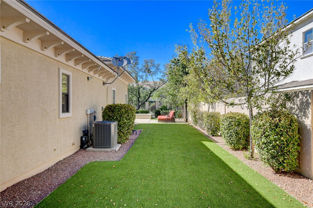 10140 Stony Ridge Drive