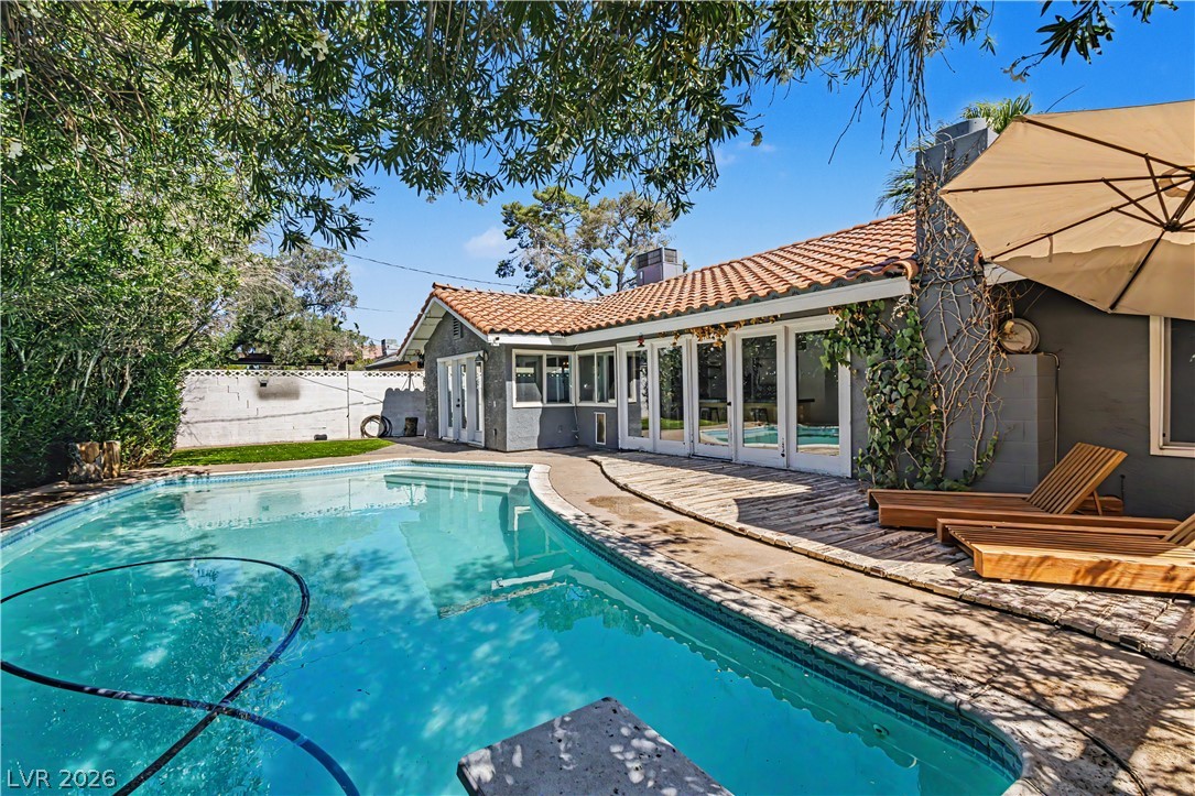 1888 East Viking Road
