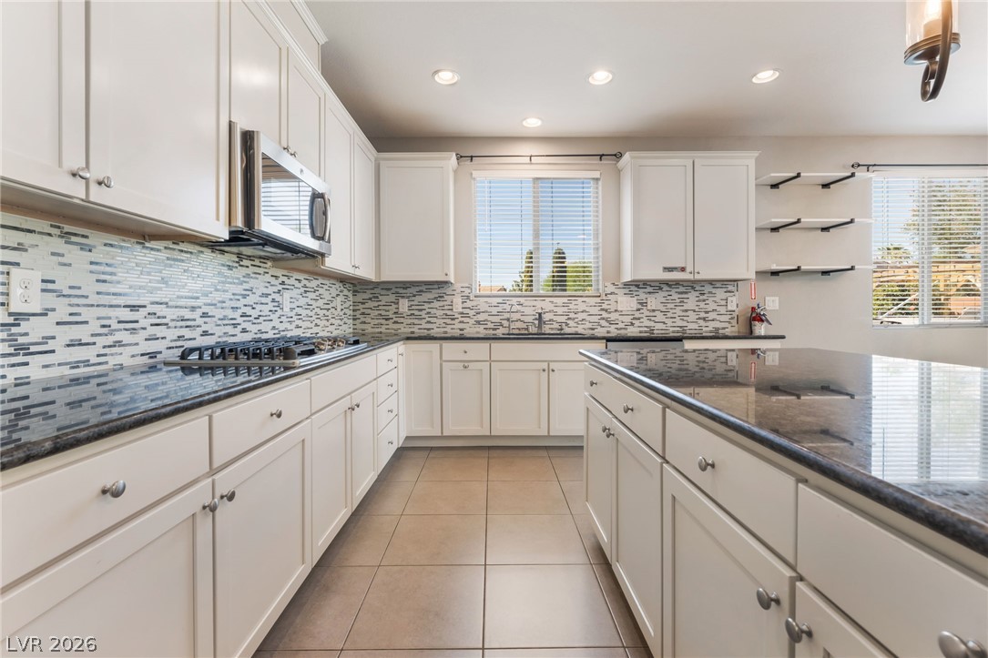 5601 Mackenzie Park Court